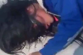 Phẫn nộ xem nữ sinh Thái Nguyên bị bạn đánh bất tỉnh