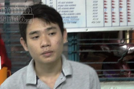 Công nhân xưởng may "kiêm" cướp giật