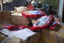 Mang hàng chục tấn bột giặt đi lừa gạt người dân thôn quê