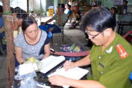 Khởi tố chủ quán cà phê chuyên phục vụ đánh bạc