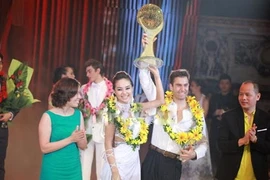 "Nữ hoàng Ai Cập" - Minh Hằng đăng quang Bước nhảy hoàn vũ