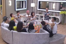 12 cá tính bước vào thử thách đầu tiên của Người giấu mặt