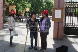 Thí sinh bị liệt do chất độc da cam và ước mơ thành Dược sĩ