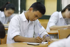 Đề và gợi ý đáp án đề thi tốt nghiệp THPT 2014: Môn Toán