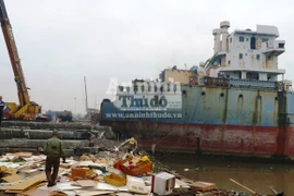 Những con tàu "ma", vật vờ không... chết nổi