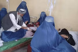 Hơn 70 nữ sinh bị đầu độc bằng khí gas ngay tại trường học