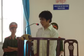 Đâm chết đồng nghiệp vì nghi ngờ mách lẻo