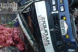 Lật xe tải trên đèo Cù Mông, một người thiệt mạng