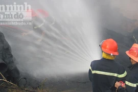 Cháy lớn tại khu vực sân vận động thành phố Tuy Hòa