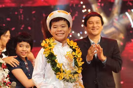 Quang Anh xuất sắc giành ngôi quán quân Giọng hát Việt nhí