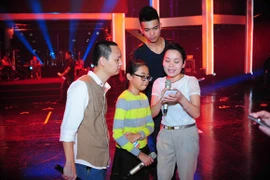 Phương Mỹ Chi "đối đầu" với Đoàn Thùy Trang trên sân khấu The Voice