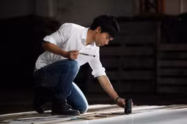 Ya Suy vẽ tranh kể câu chuyện giấc mơ âm nhạc