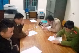 Nghi án: Chủ quán karaoke rạch 3 xe ôtô của khách