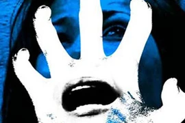 Nữ sinh bị hiếp dâm rồi siết cổ cho đến chết