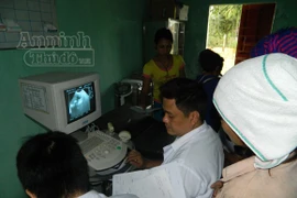 Quảng Ngãi: Một nữ sinh tử vong do "bệnh lạ"