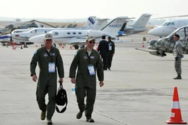 400 đội bay tranh tài tại Triển lãm Hàng không Ấn Độ 2013