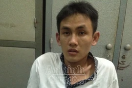 Bắt một công nhân bỏ việc về quê đi trộm cắp