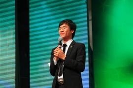 Chàng luật sư điển trai làm nức lòng giám khảo