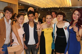 Mỹ Tâm rạng rỡ ra mắt thương hiệu thời trang mới