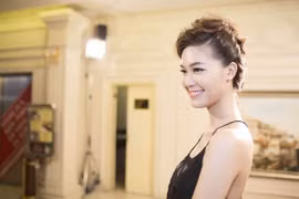 Hoa hậu Thùy Dung trở lại sàn catwalk sau thời gian dài vắng bóng