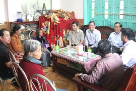 Trích 70 triệu đồng hỗ trợ gia đình 14 thuyền viên bị mất tích trên biển