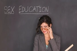 Bi hài chuyện tránh thai bằng... dấm và chanh!