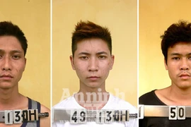 Rượu say, mượn dao đi cướp lấy tiền uống tiếp