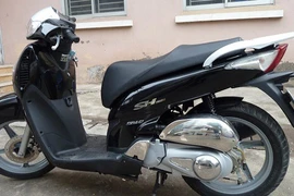 Sinh viên báo chí ngờ nghệch bị lừa cuỗm mất xe SH