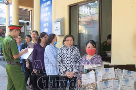 Mua sổ khám bệnh nhanh: Đắt – rẻ tùy theo… tỉnh