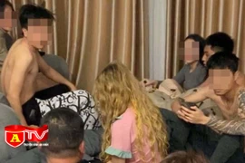 Phát hiện 8 nam nữ đang thác loạn bằng ma túy ở chung cư cao cấp