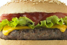 Phát hiện ADN của chuột trong bánh burger Mỹ