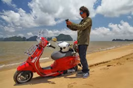 Nhiếp ảnh gia người Ý xuyên Việt bằng xe máy
