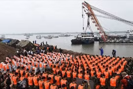 432 người chết trong vụ chìm tàu ở Trung Quốc