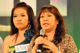 Quyền Linh nói gì về việc 'xúi mẹ Quỳnh Anh ra sân khấu'?