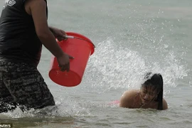 Hoảng hồn với cách huấn luyện vệ sĩ nữ ở Trung Quốc