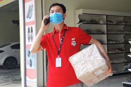 TP.HCM mở cửa một số hoạt động, doanh nghiệp “rục rịch” trở lại làm việc