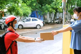 Xu thế hợp tác giữa vận chuyển hàng hóa với sàn thương mại điện tử quốc tế 