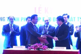 Ký kết chương trình phối hợp đảm bảo TTATGT