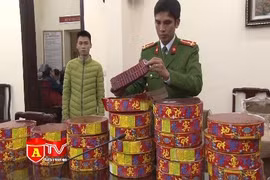 Phát hiện 34 kg pháo nổ "đi" taxi từ Lạng Sơn về Hà Nội