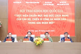 Chuẩn mực đạo đức cách mạng giúp hoàn thiện hơn nữa cán bộ chiến sỹ công an nhân dân trong giai đoạn mới