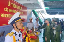 Từ Trường Sa trở về, mang theo cả Tổ quốc trong tim