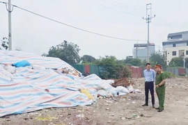 Tăng cường giám sát, không để hình thành ‘núi bánh kẹo rác’ ở La Phù 