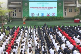 Nâng cao nhận thức về pháp luật cho học sinh 