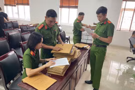 Khẩn trương hoàn thành việc bàn giao hồ sơ tàng thư căn cước, cư trú về Công an cấp xã