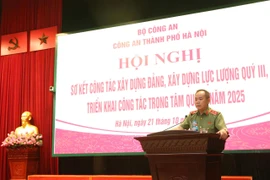 Giữ vững bản lĩnh, phát huy phẩm chất người chiến sĩ Công an Thủ đô kỷ cương, tận tụy vì nhân dân phục vụ