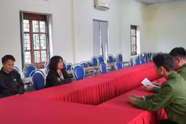 Xác minh vụ cháu gái 13 tuổi bị người nhà bạo hành