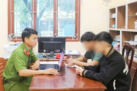 Bắt 2 đối tượng trộm xe máy của gia đình đi tránh bão