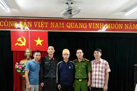 Cú lật người cứu mạng của nam Đại úy Cảnh sát cơ động