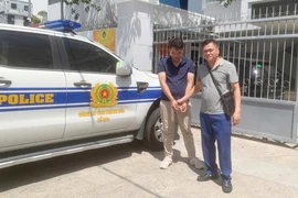 Nữ nhân viên hiệu thuốc mắc bẫy ‘bạn’ mới quen