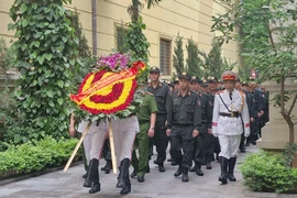 Phòng Cảnh sát cơ động, Công an thành phố Hà Nội dâng hương tưởng niệm các anh hùng liệt sỹ 